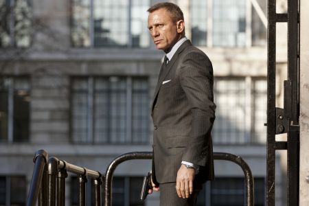 007bond2.jpg